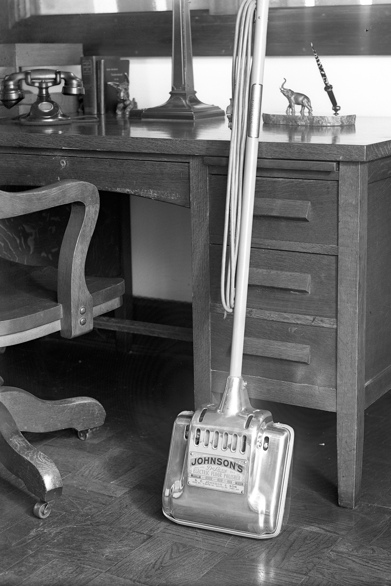 SC Johnson’s 1926 Deluxe Electric Floor Polisher